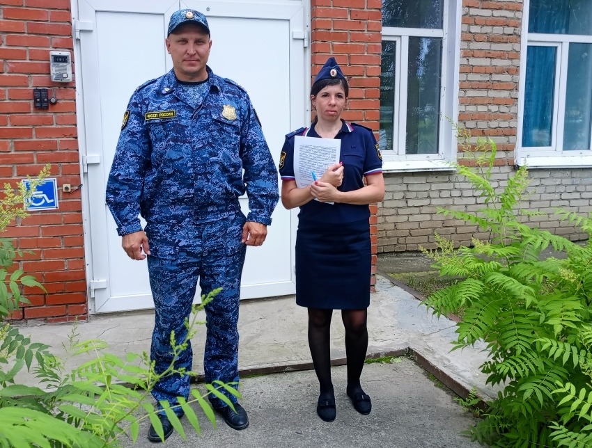 Судебные приставы восстановили нарушенные права незаконно уволенного мужчины из Усть-Калманского района.