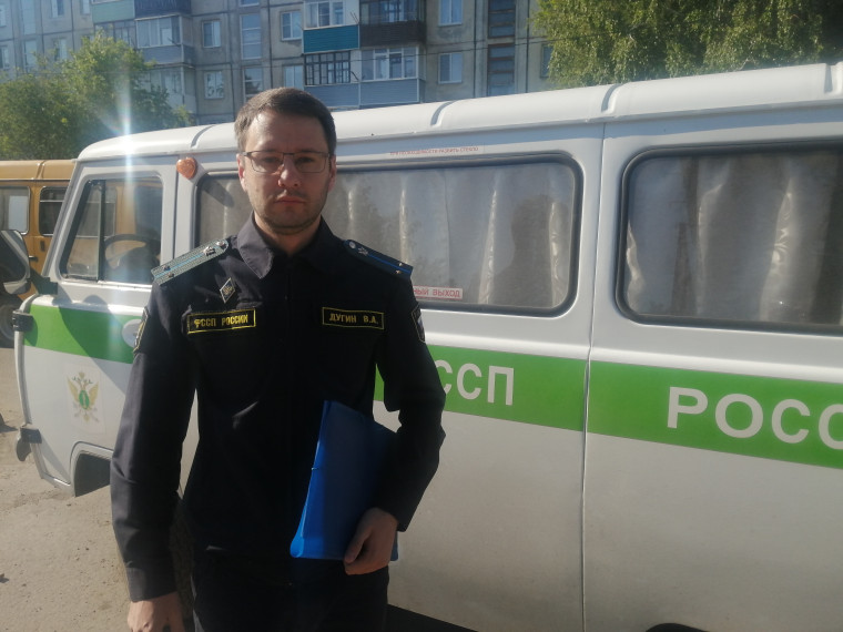 В Барнауле кредитор привлечен к административной ответственности за осуществлении личных встреч с родственниками должника в размере 200 тыс. руб.. В Барнауле кредитор привлечен к административной ответственности за осуществлении личных встреч с родственниками должника в размере 200 тыс. руб..