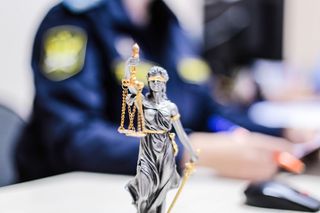 В рамках «горячей линии» все желающие могут получить консультации специалистов по вопросам реализуемых детских товаров, в том числе по вопросам качества и безопасности детской одежды, обуви, игрушек, продуктов детского питания и книжной продукции, а также. В рамках «горячей линии» все желающие могут получить консультации специалистов по вопросам реализуемых детских товаров, в том числе по вопросам качества и безопасности детской одежды, обуви, игрушек, продуктов детского питания и книжной продукции, а также.